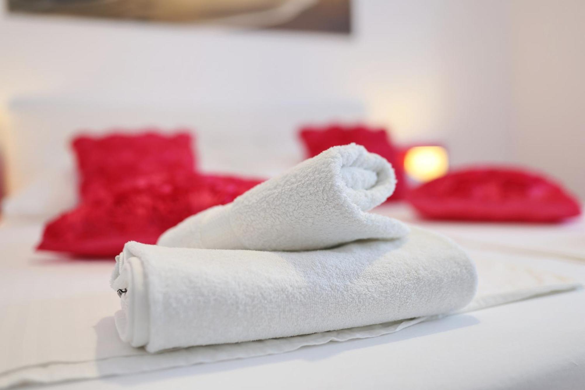 Apartments Rosini, 300M From The Beach With Shared Tavern And Bikes, Nin Kültér fotó